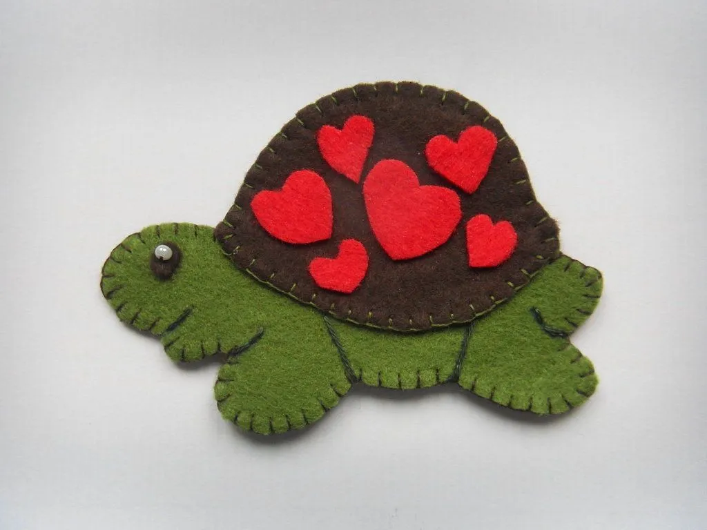 broche tortuga | Aprender manualidades es facilisimo. broche tortuga | Aprender manualidades es facilisimo.