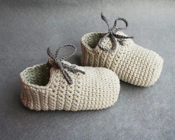 Patucos de crochet en algodon 100% para bebe por atelierbagatela Patucos de crochet en algodon 100% para bebe por atelierbagatela