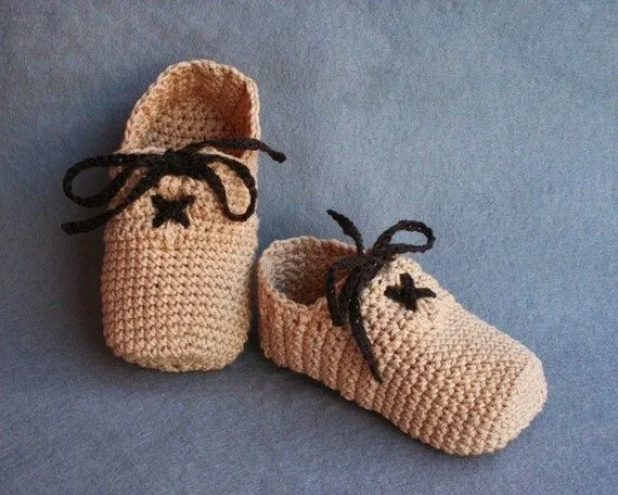 Patucos de crochet en algodon 100% para bebe por atelierbagatela Patucos de crochet en algodon 100% para bebe por atelierbagatela