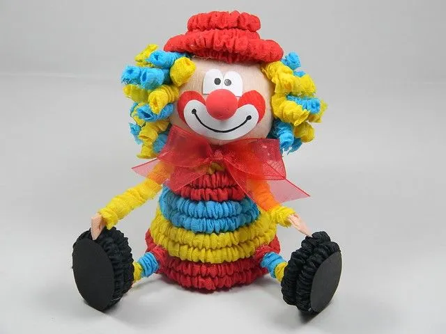 Como se hace un payaso de papel crepe - Imagui Como se hace un payaso de papel crepe - Imagui
