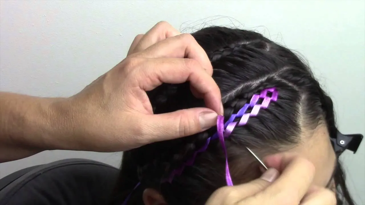Peinado facil con cinta para niña!! - YouTube Peinado facil con cinta para niña!! - YouTube