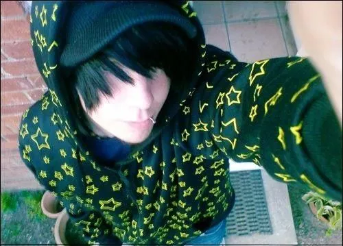 Peinados a la Moda: Cortes de Cabello y Peinados Emo para chicos 2013