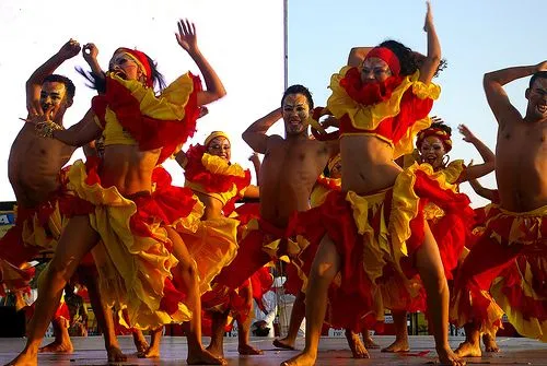 Peinados para baile mapale - Imagui