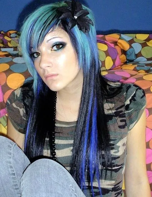 Peinados y Cortes de Hoy: Peinados Emo para mujeres 2013/2014