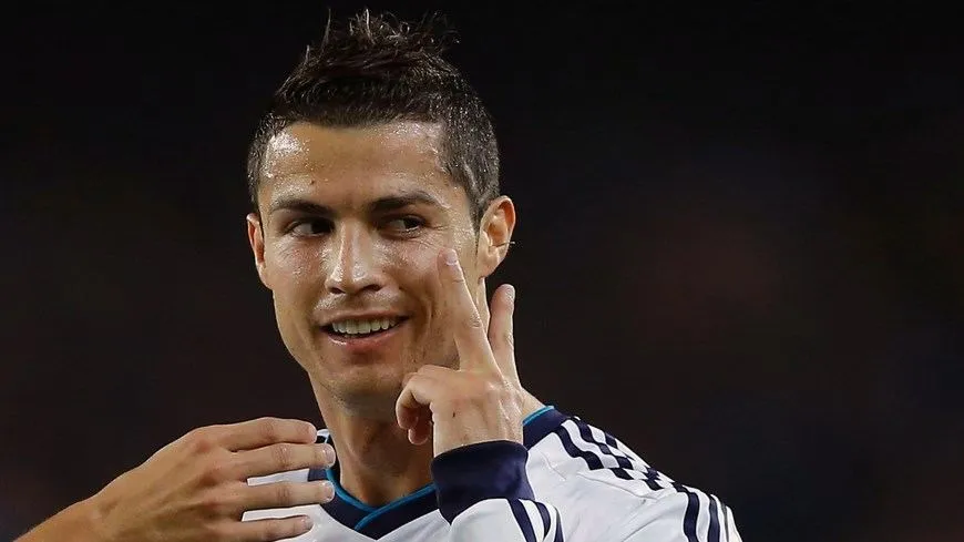 Los Peinados Cristiano Ronaldo 2015 - Modaellos.com Los Peinados Cristiano Ronaldo 2015 - Modaellos.com