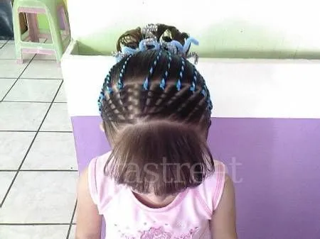 peinados-infantiles-con-ligas-y-listones-4.jpg (450×337 ... peinados-infantiles-con-ligas-y-listones-4.jpg (450×337 ...