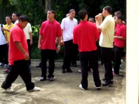 Peleas de la escuela de Florida Juan Ponce de Leon-1 - YouTube Peleas de la escuela de Florida Juan Ponce de Leon-1 - YouTube