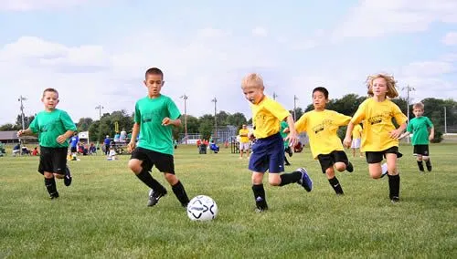 El gran peligro para los niños de no jugar juegos peligrosos