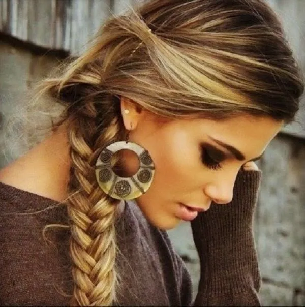 Por los pelos: 4 peinados para sobrevivir a una boda, bautizo o ... Por los pelos: 4 peinados para sobrevivir a una boda, bautizo o ...