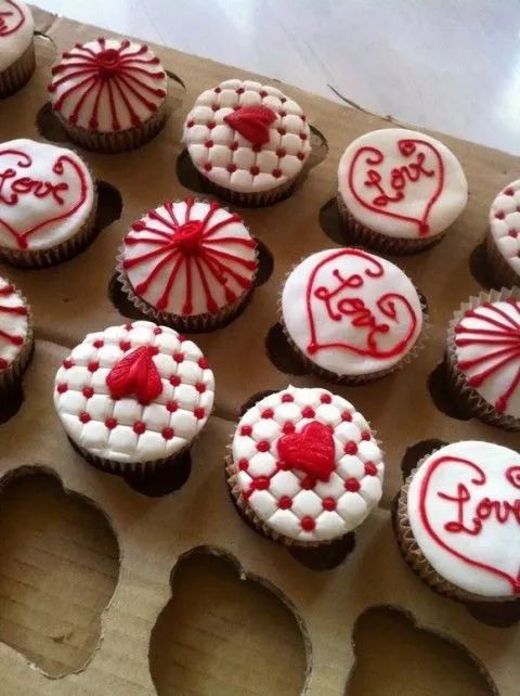 Pequeños adornos de San Valentín
