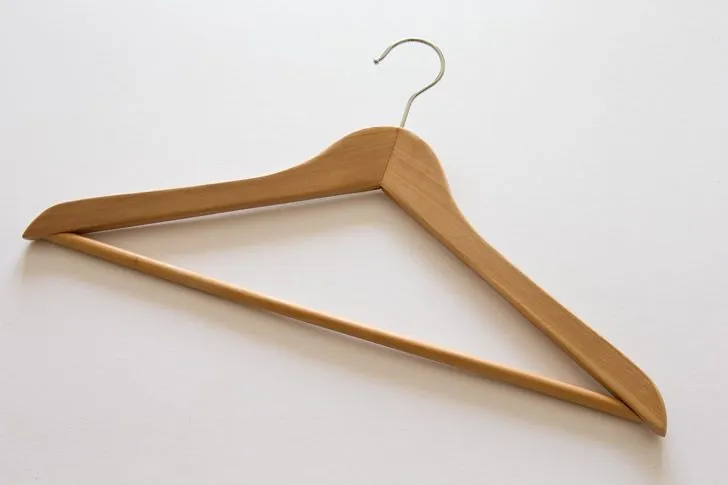 percha-madera.jpg