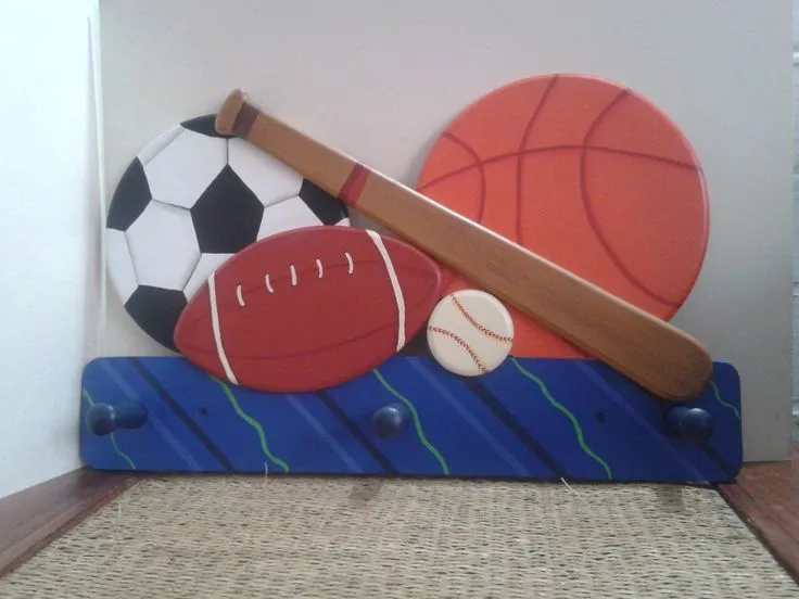 Perchero de pared infantil, con forma de luna y estrella. Un ... Perchero de pared infantil, con forma de luna y estrella. Un ...