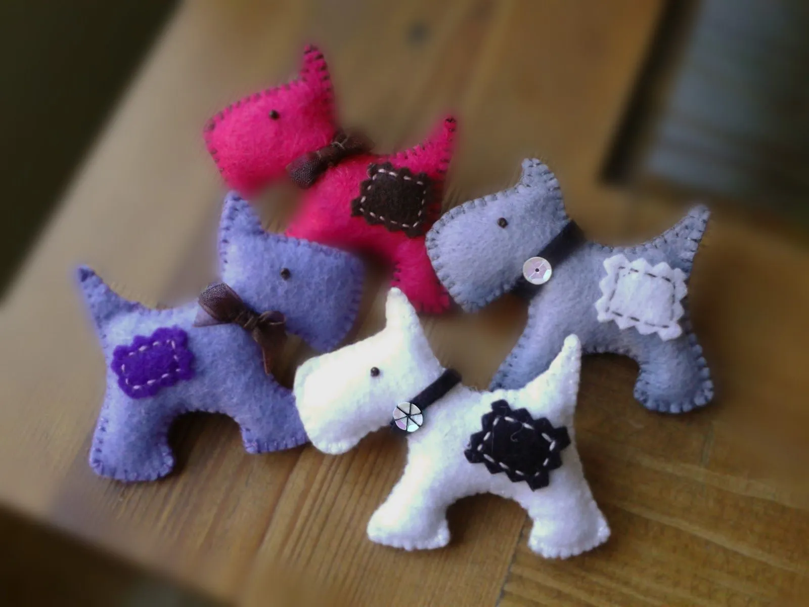 Perritos de fieltro - Imagui