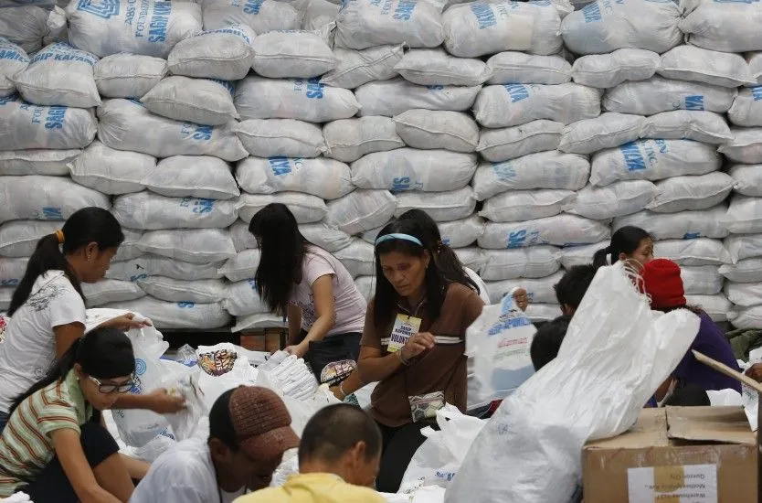La persona que ayuda a los demás encuentra más beneficios para su ...