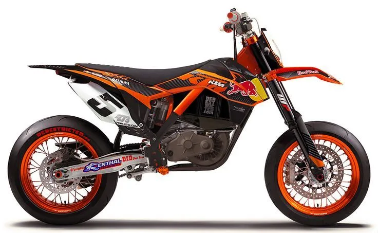 Personalización Motocicleta AKT 150 - YouTube