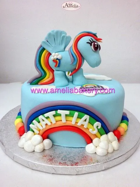 Personalizados | Amelia Bakery | Tartas Fondant Barcelona Personalizados | Amelia Bakery | Tartas Fondant Barcelona