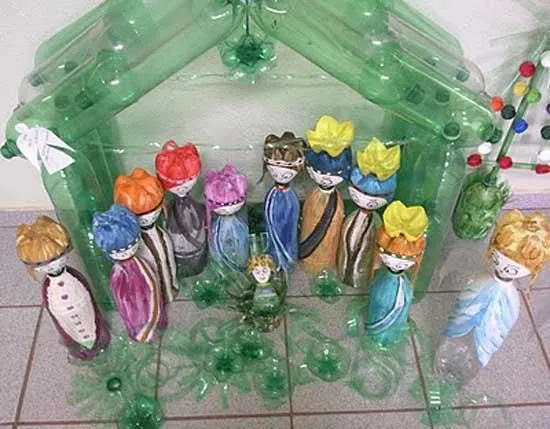 Pesebre elaborado con botellas plasticas | Tiempo Verde ... Pesebre elaborado con botellas plasticas | Tiempo Verde ...