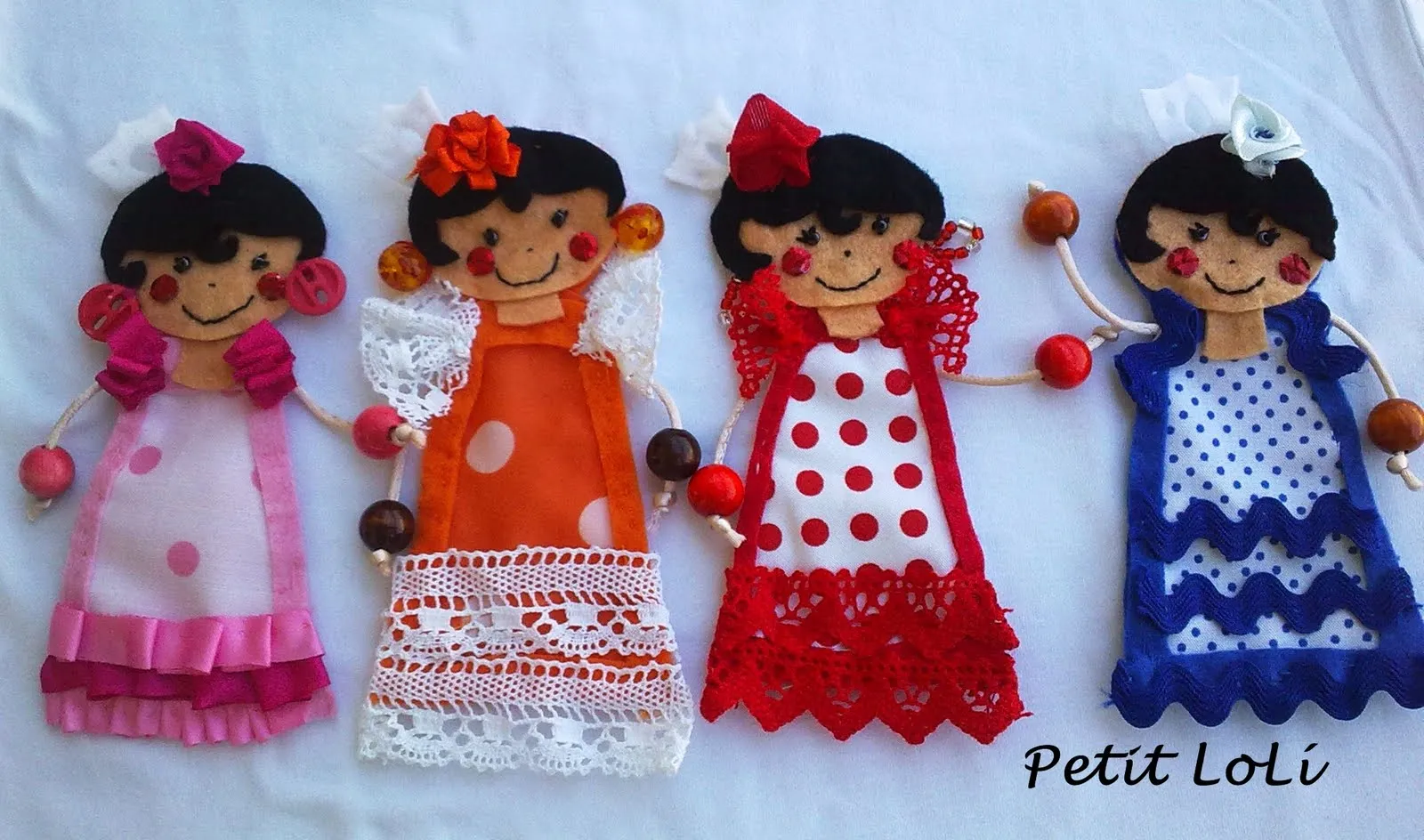 Petit Loli Bebe: Camiseta con muñecas flamencas Petit Loli Bebe: Camiseta con muñecas flamencas