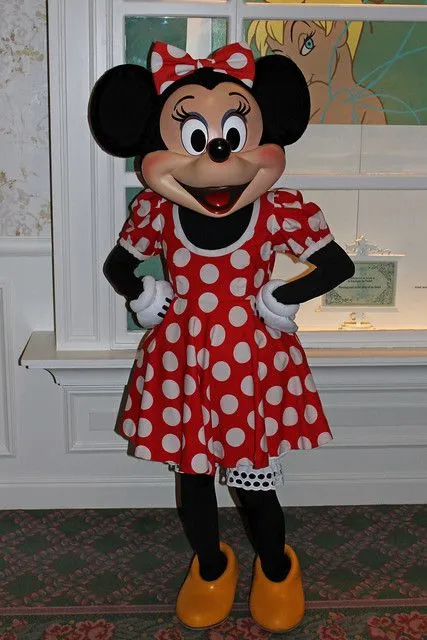 Photos of > Disneyland b Minnie Mouse Photos of > Disneyland b Minnie Mouse