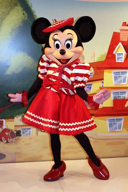 Photos of > Disneyland b Minnie Mouse Photos of > Disneyland b Minnie Mouse