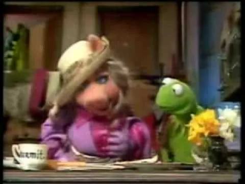 Piggy y Rene en La Pocilga-The Muppets Show - YouTube Piggy y Rene en La Pocilga-The Muppets Show - YouTube