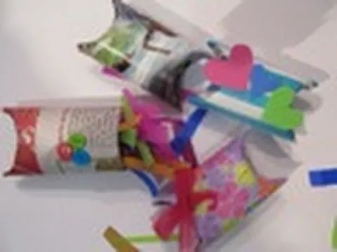 Pillow box con Tubos de cartón - floritere - 2011 - YouTube Pillow box con Tubos de cartón - floritere - 2011 - YouTube