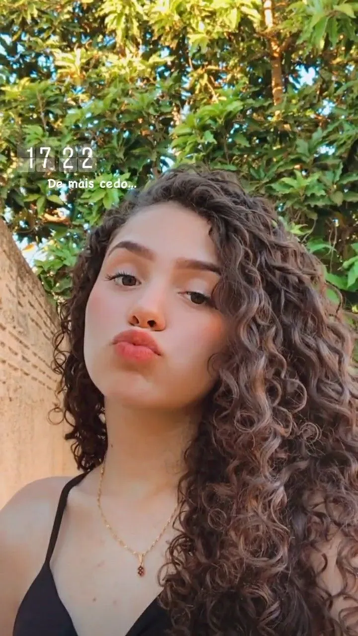 Pin de Emilly Victória en Salvamentos rápidos | Rizos largos, Fotografía de cabello, Peinados Pin de Emilly Victória en Salvamentos rápidos | Rizos largos, Fotografía de cabello, Peinados