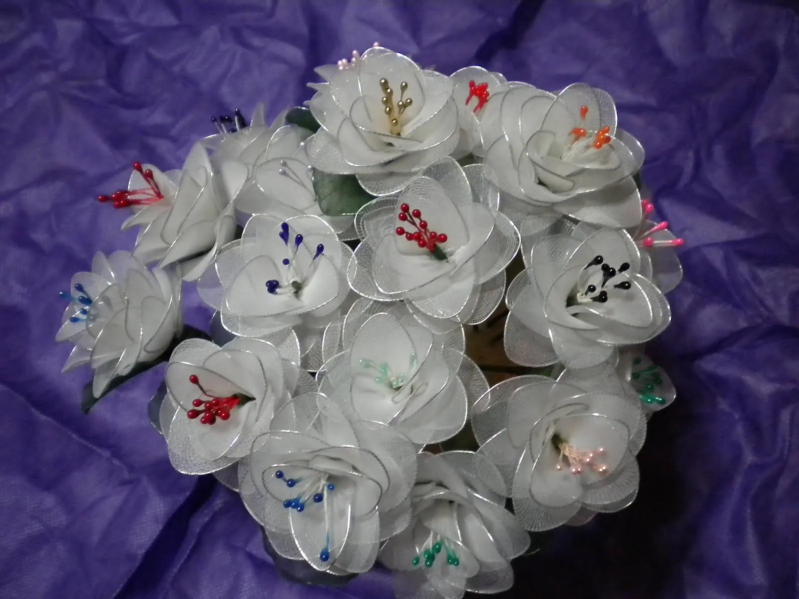 Pin Flores En Goma Eva Faciles on Pinterest