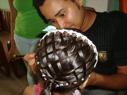 Pin Peinados Infantiles Con Cintas Ligas Hawaii Dermatology ...