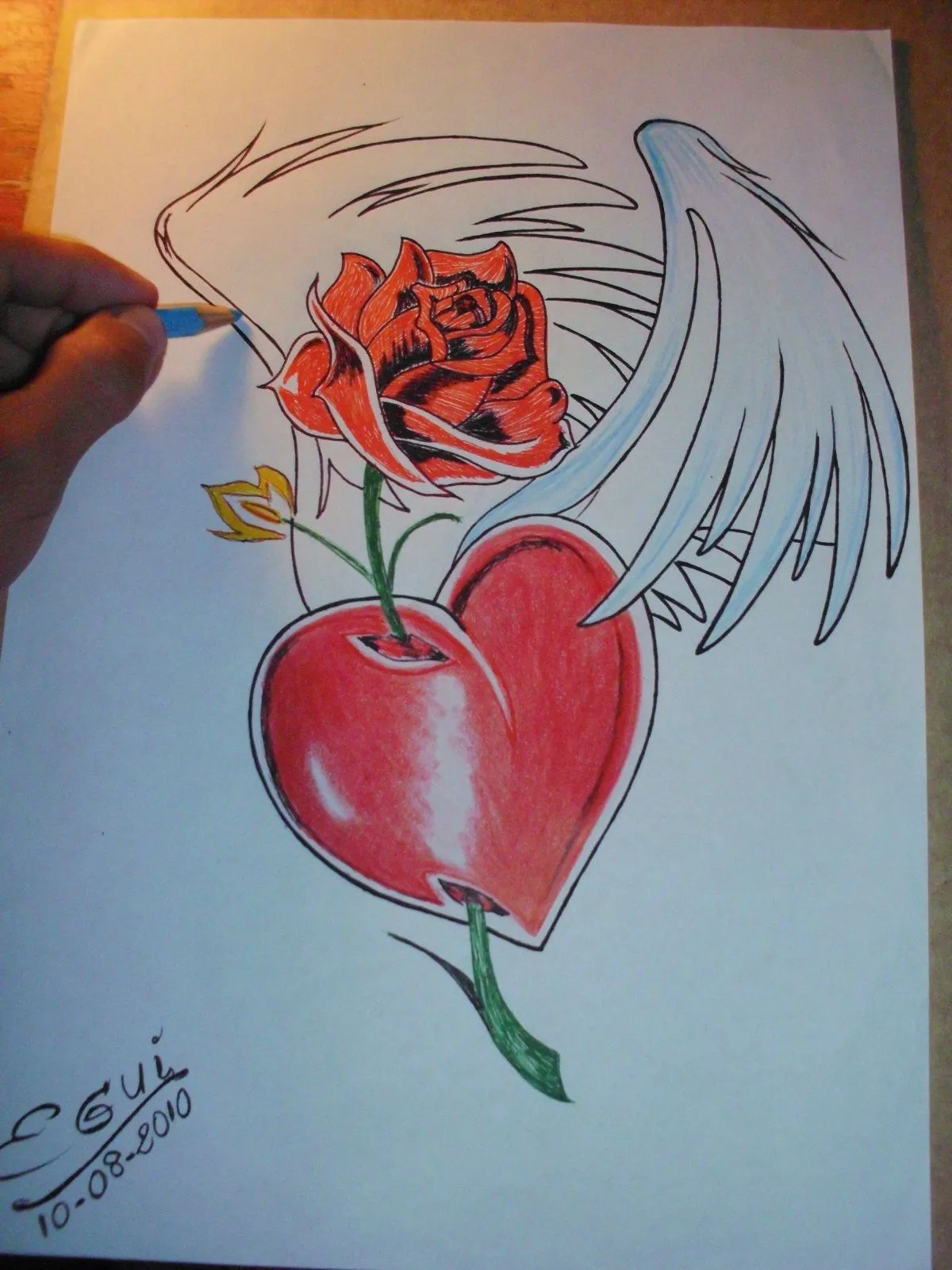 imagenes de corazones con alas para dibujar