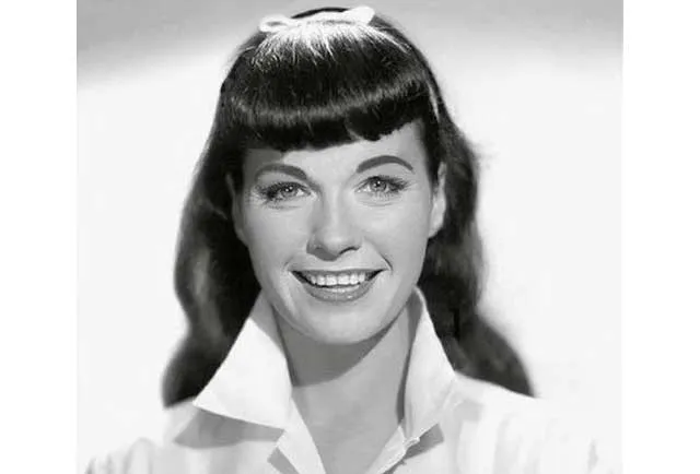 Las Pin-up más famosas: Bettie Page, de reina del erotismo a ... Las Pin-up más famosas: Bettie Page, de reina del erotismo a ...