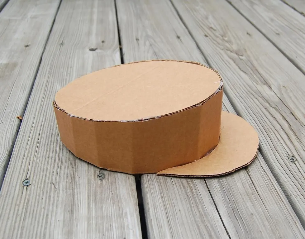 Pin de YASSELY AMAYA en CRAFT | Como hacer sombreros, Sombrero de carton,  Hacer sombrero