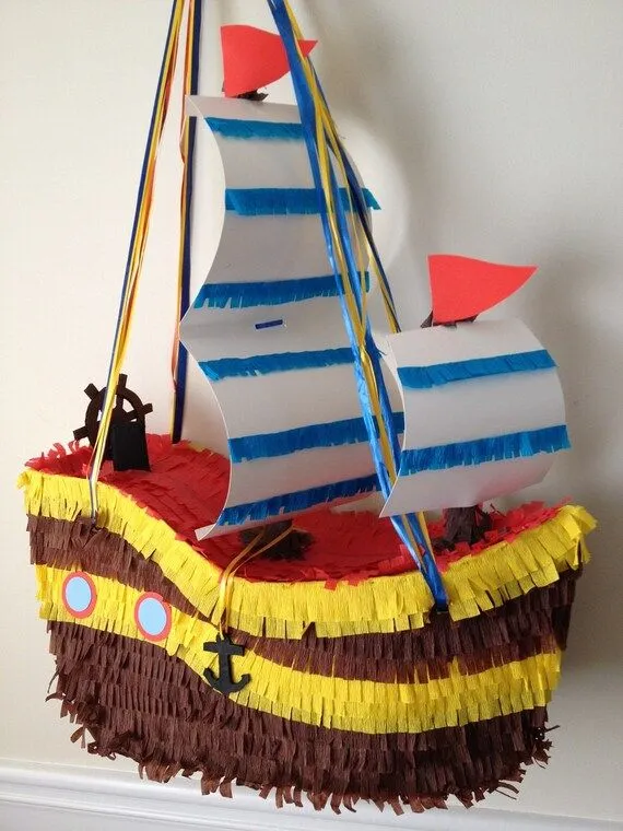 Piñata de barco pirata. Piñata personalizada. por AbitaAchie Piñata de barco pirata. Piñata personalizada. por AbitaAchie