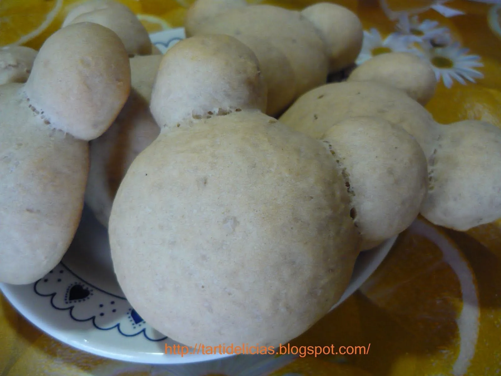 Como hacer una piñata de la casa de Mickey Mouse - Imagui