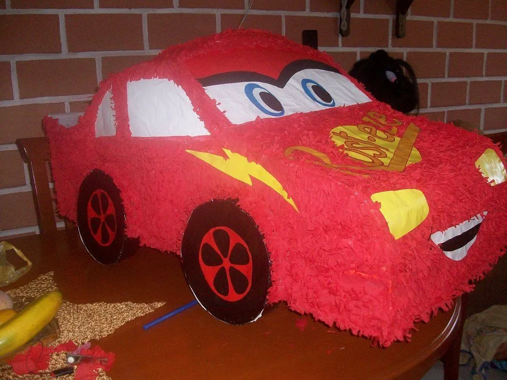PIÑATA Y CHUPETERA DE CARS | Aprender manualidades es facilisimo. PIÑATA Y CHUPETERA DE CARS | Aprender manualidades es facilisimo.
