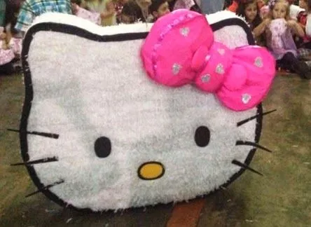 Piñata de Hello Kitty | Las Piñatas de Cristina Piñata de Hello Kitty | Las Piñatas de Cristina
