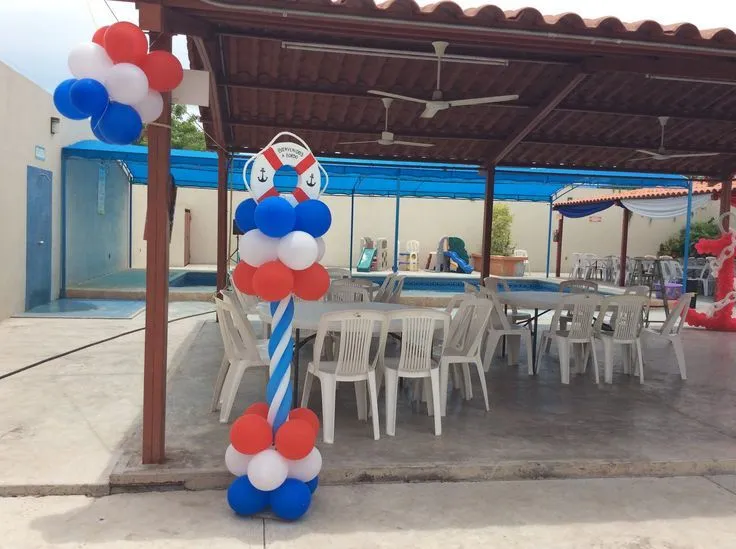 Piñata jumbo de globos 2 mt altura. Lleva juguetes dentro. Hecho ... Piñata jumbo de globos 2 mt altura. Lleva juguetes dentro. Hecho ...