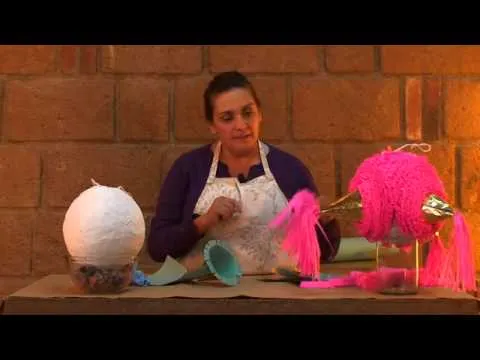 Como hacer una piñata mexicana DYI Alejandra Coghlan - YouTube