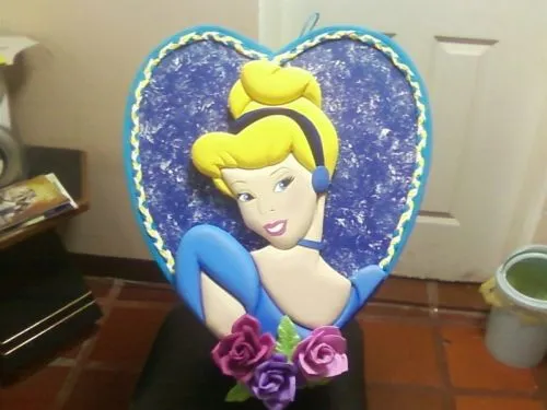Fotos de piñatas de princesas - Imagui