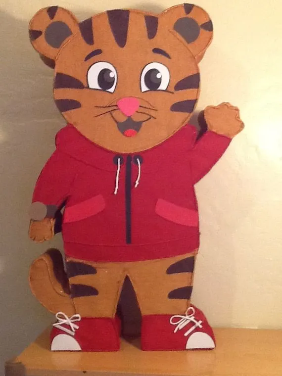 Piñata el tigre Daniel. Inspirado en Daniel tiger por aldimyshop