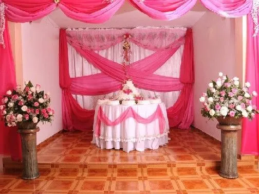 pinatas de bautizo | Comentario a decoracion con telas fuxia ...