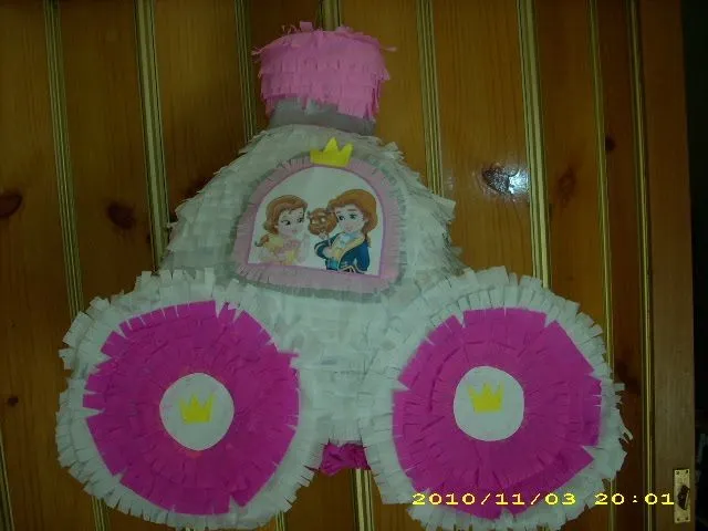 Piñatas de carruaje de princesas - Imagui