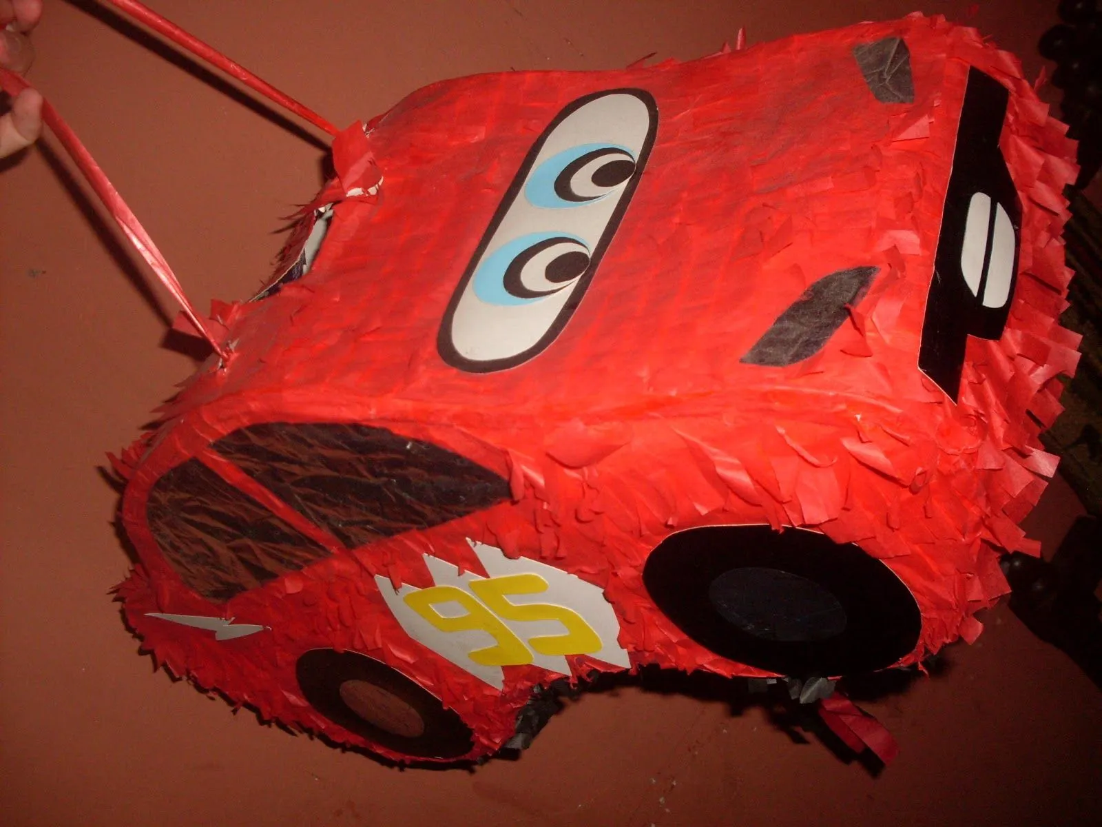COMO HACER PIÑATAS, GORROS DE CUMPLEAÑOS, ETC: Como hacer una ...