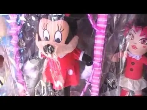 PINATAS TIPO TAMBOR CON PELUCHES / PLUSH PINATAS - YouTube PINATAS TIPO TAMBOR CON PELUCHES / PLUSH PINATAS - YouTube