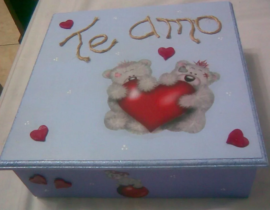 PINCELADITAS: CAJAS DECORADAS 27x27x10