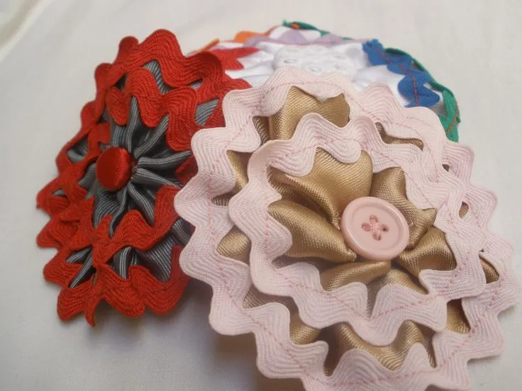 pinches para el pelo on Pinterest | Felt Flowers, Hair Clips and ...