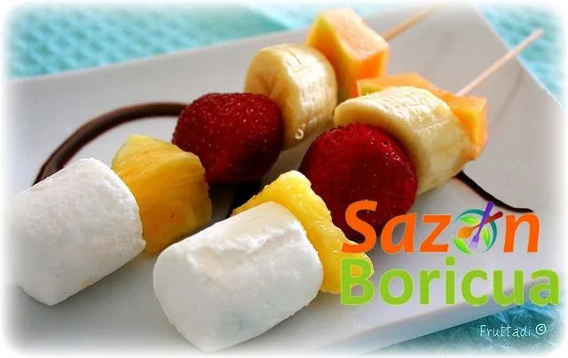 Pinchos de frutas frescas | Sazón Boricua