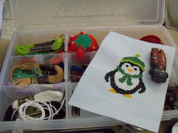 Pinguino Bordado y mi costurero de Punto de Cruz (cross stitch ... Pinguino Bordado y mi costurero de Punto de Cruz (cross stitch ...