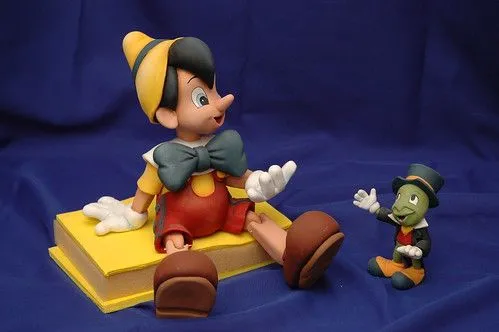 Pinocho y Pepe Grillo - Porcelana Fría | Flickr - Photo Sharing! Pinocho y Pepe Grillo - Porcelana Fría | Flickr - Photo Sharing!