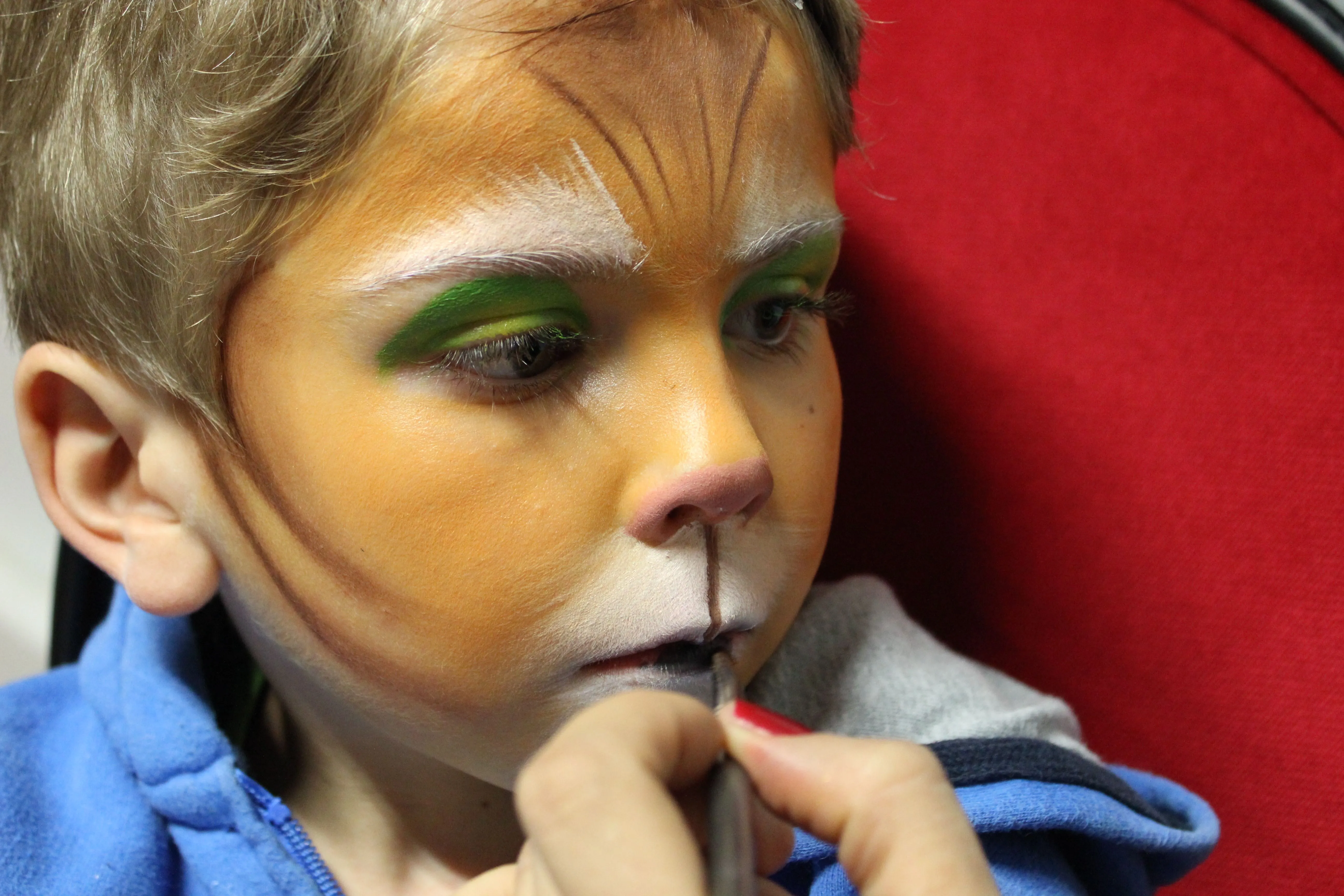 Pinta caritas para Halloween! - Niño | Mamá Extrema Pinta caritas para Halloween! - Niño | Mamá Extrema